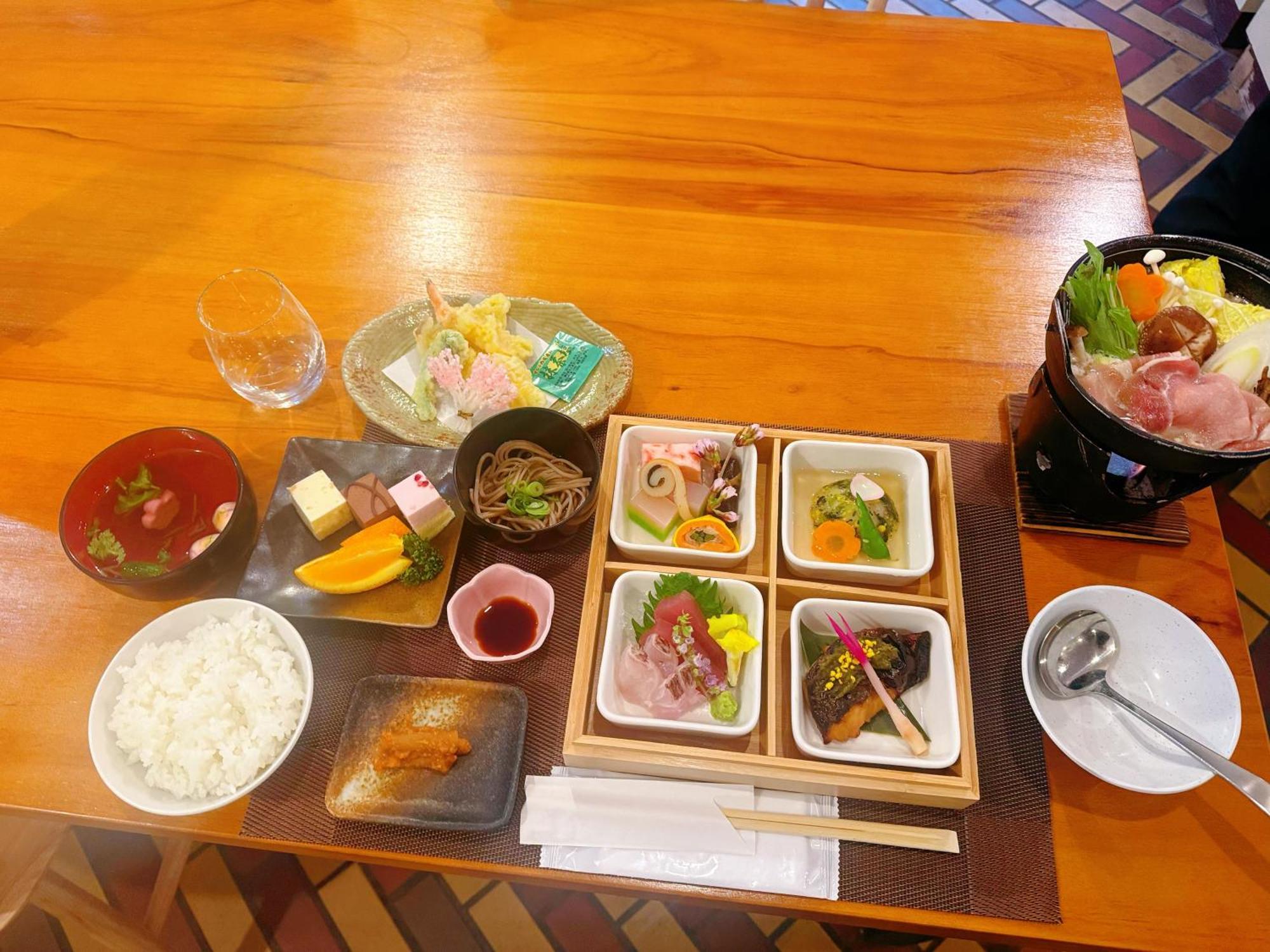Hakuba Sun Valley Hotel Exterior photo